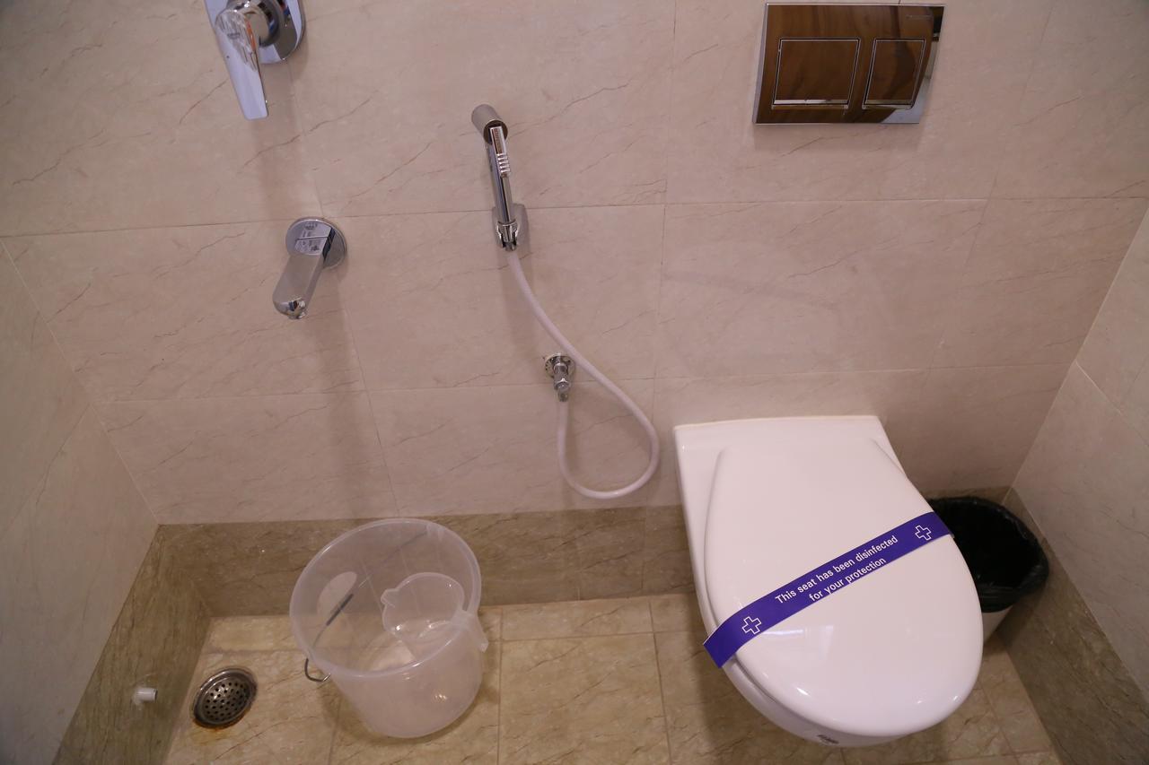 Hotel Gokulgrande Ироду Экстерьер фото